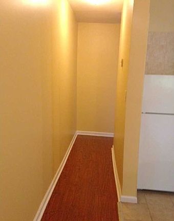 5th image of 10009 Metropolitan Ave