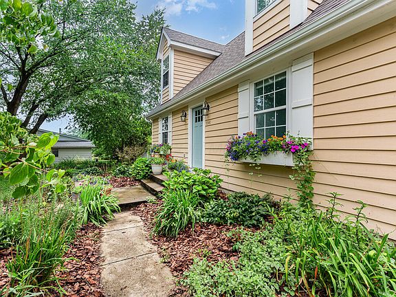 2nd image of 9341 Westview Dr