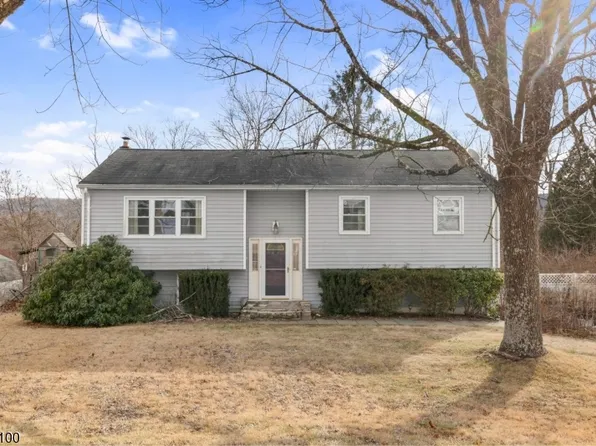 22 Slope Dr, Mansfield Twp., NJ 07840