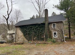 66 Main St, Glen Gardner, NJ 08826