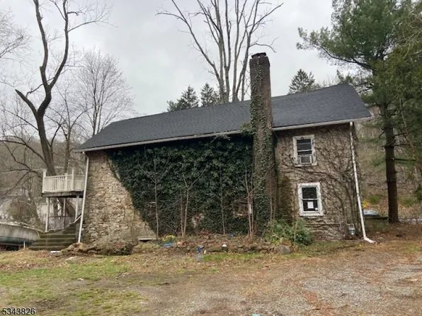 66 Main St, Glen Gardner Boro, NJ 08826