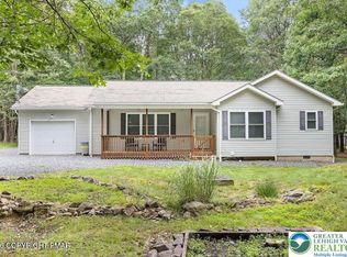 16 Poplar Dr, Albrightsville, PA 18210