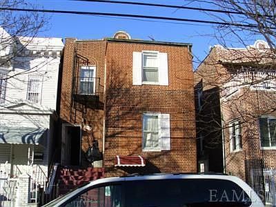 2nd image of 1827 Gleason Ave