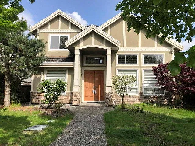 9080 Rideau Gate