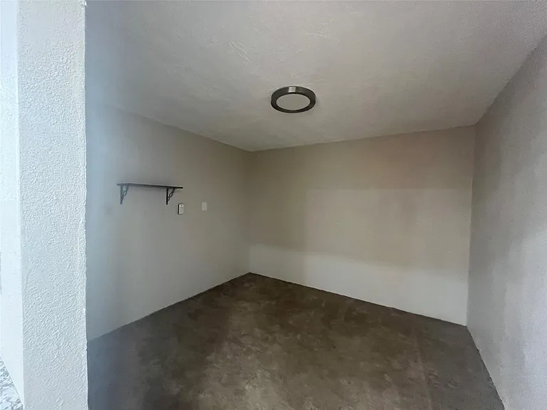 11874 Vanwood St — Photo 21