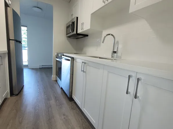 200 Garden Street, 200 Garden St, Whitby, ON L1N 3W4