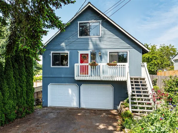 8715 31st Street W, University Place, WA 98466
