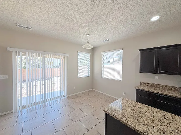 8724 Zephyr Pl NW — Photo 5