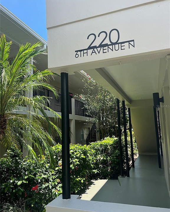 1st image of 220 6TH AVENUE #8