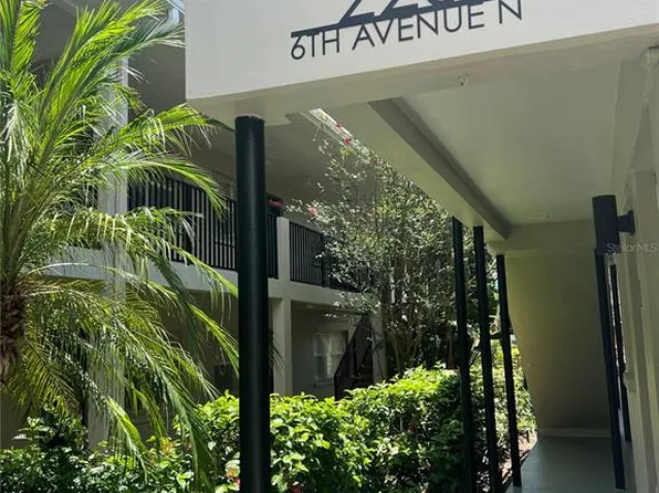220 6th Ave N APT 8, Saint Petersburg, FL 33701