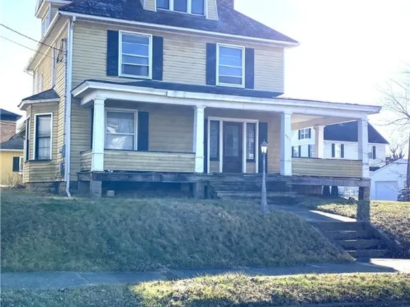 237 Alice St, East Palestine, OH 44413