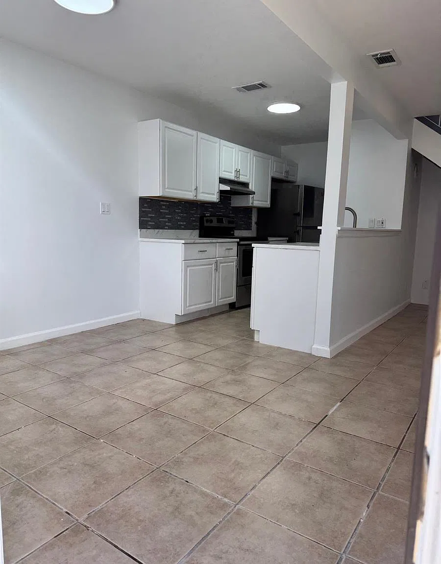 E Tiffany Dr, West Palm Beach — Photo 1