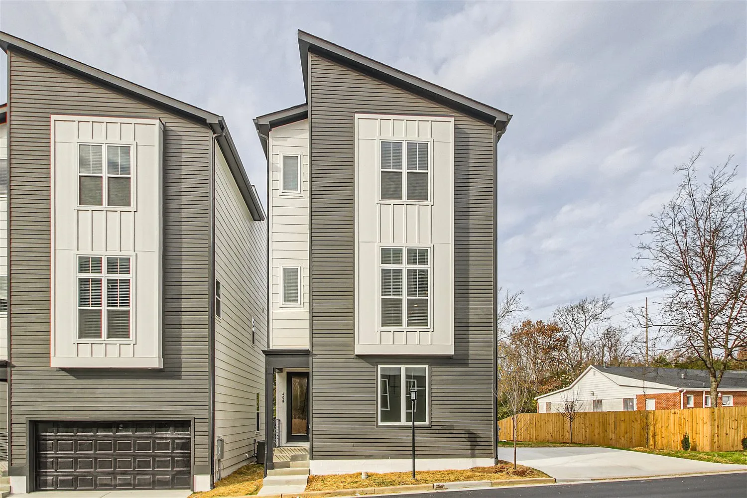 3 bed, 3.5 bath, 2496 sqft, $2,650 — Photo 1
