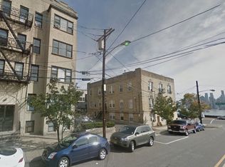 10-12 48th St #4, Weehawken, NJ 07086