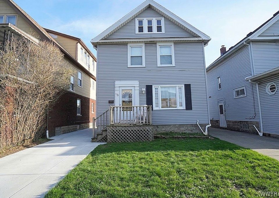 1st image of 170 W Hazeltine Ave N