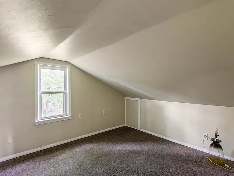 2200 Guthrie Ave — Photo 23