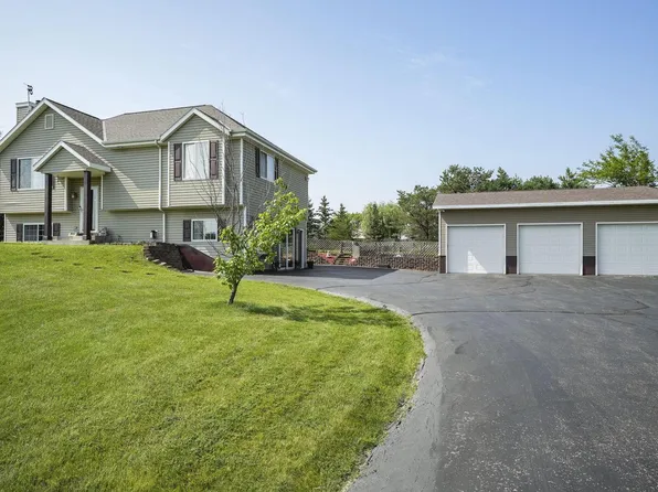 W6081 Mariner Hills TRAIL, Elkhorn, WI 53121