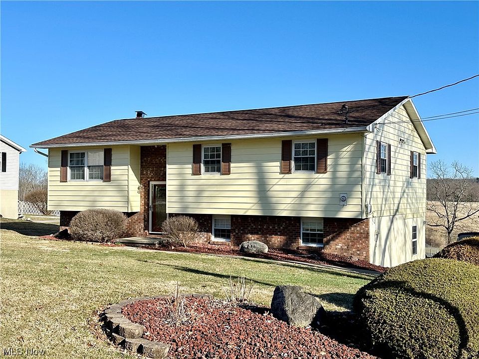 1st image of 98 Cherry Blossom Ln