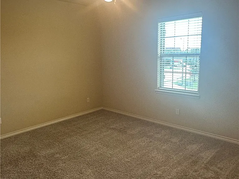 402 Baby Bear Dr — Photo 9