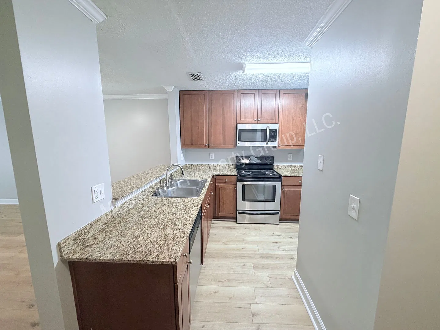 2BR/2BA — Photo 3