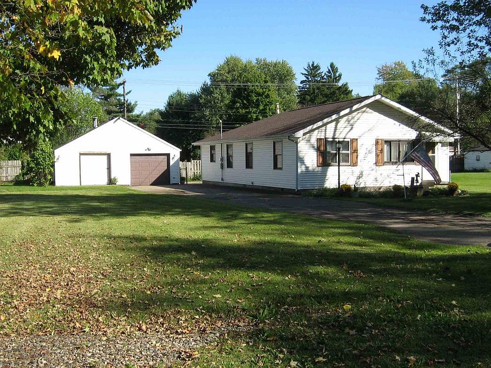 1st image of 52420 Helmen Ave