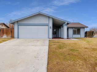 6201 Derrick St, Bakersfield, CA 93313