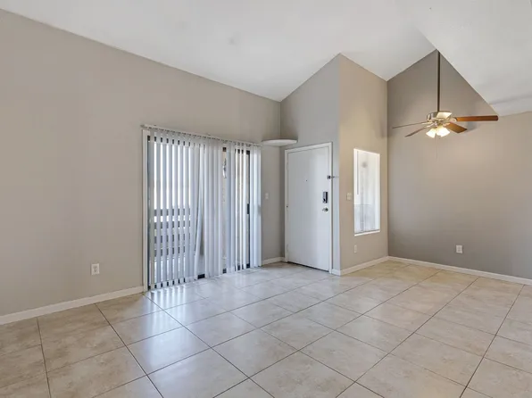 1241 N 48th St, Phoenix, AZ