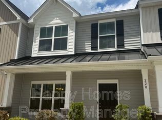 220 Swallowtail Ln, Goose Creek, SC 29445