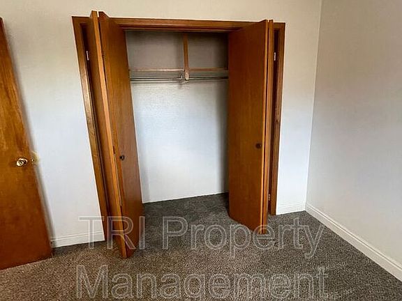 5th image of 824 30th Avenue Pl #2