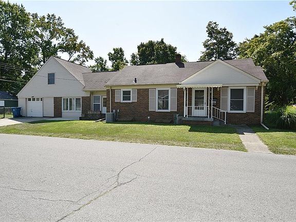 4th image of 6057 Rosslyn Ave