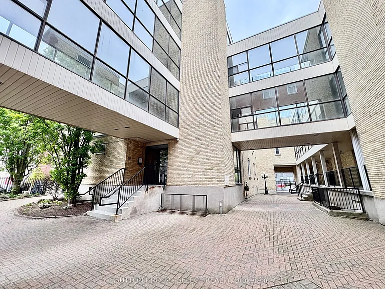 440 Wellington St #103 — Photo 29