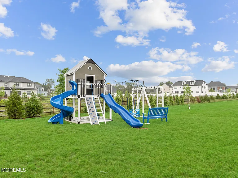 1675 Saint Regis Ct — Photo 3