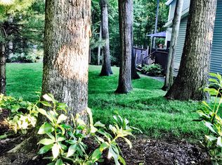 3570 Golden Ridge Dr NE, Rockford, MI 49341