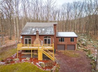 4 Seneca Cir, Hazleton, PA 18202