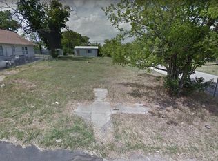 1413 E Morphy St, Fort Worth, TX 76104