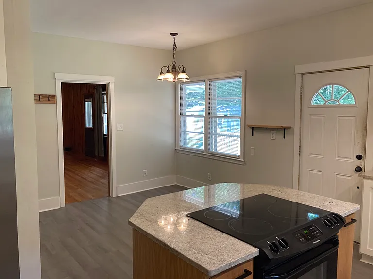 160 Windfall Dr — Photo 2