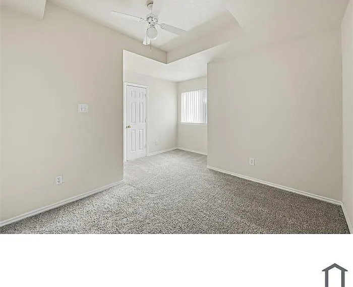 11912 Rhulen Ct — Photo 8