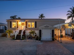 2862 York Rd, Saint James City, FL 33956