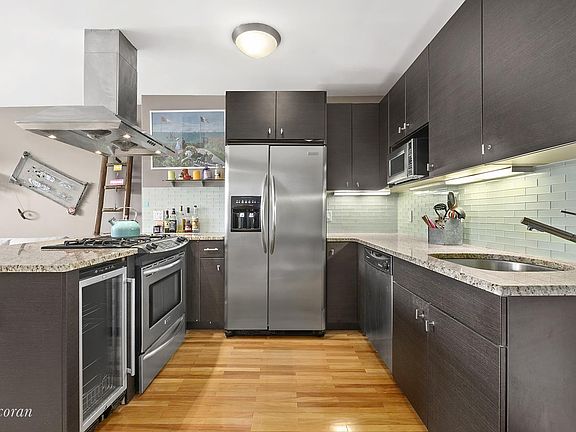 4th image of 1610 De Kalb Ave #4B