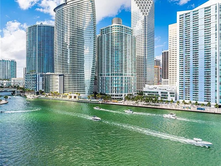 900 Brickell Key Blvd #1002 — Photo 68