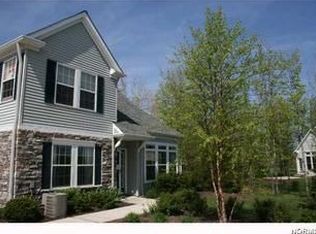 334 W Legend Ct #C, Highland Heights, OH 44143