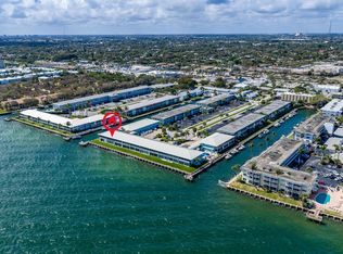 100 Wettaw Lane #6, North Palm Beach, FL 33408