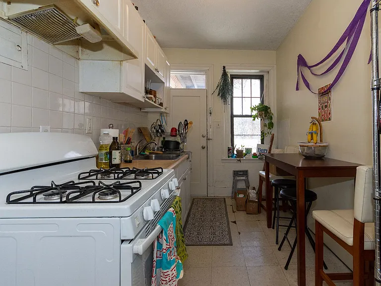 57 Brighton Ave #10 — Photo 6