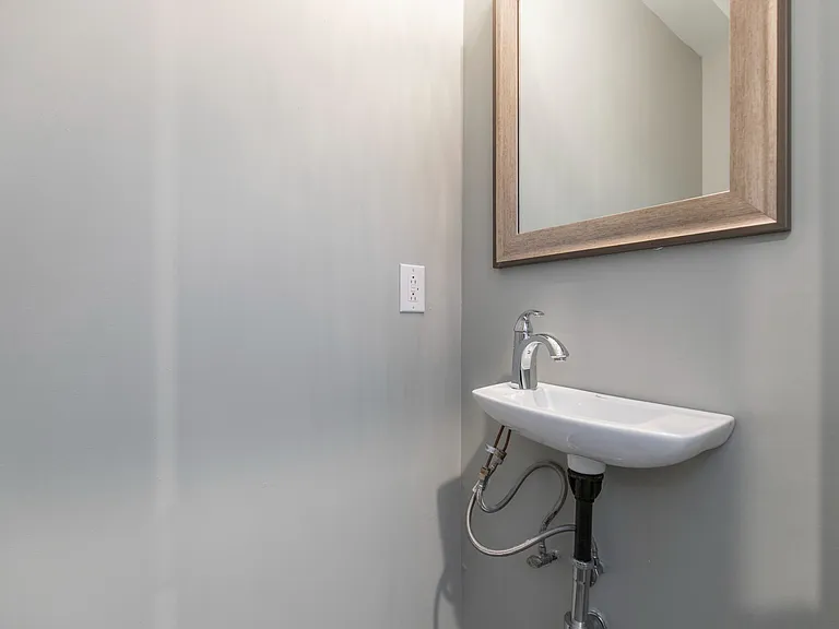 1023 Mount Vernon St #3F — Photo 7