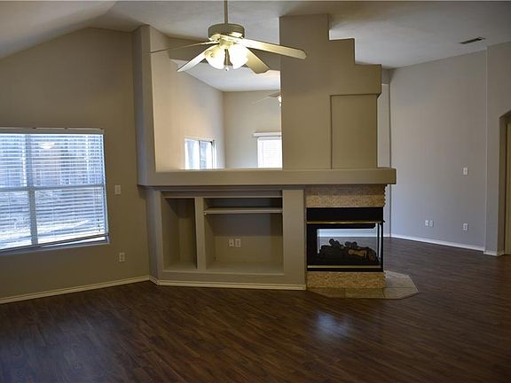 2nd image of 1028 Barkridge Dr