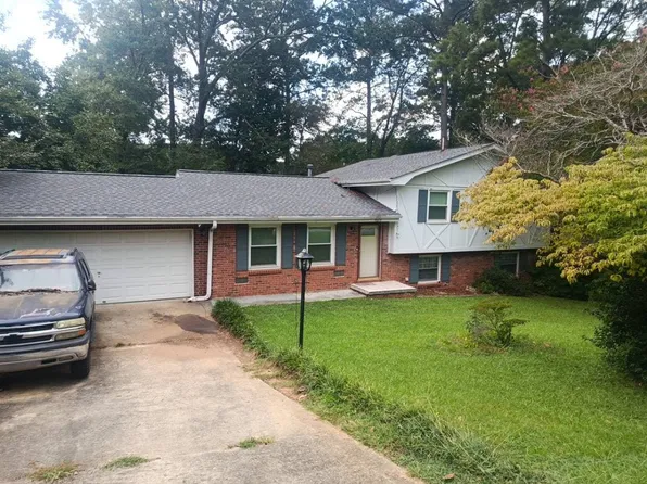 7689 Dove Dr, Riverdale, GA 30274