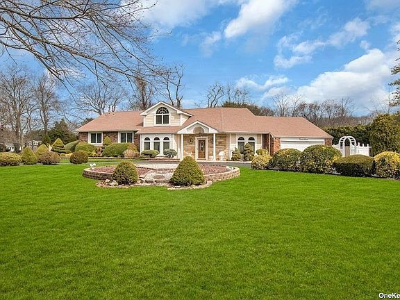 2nd image of 27 Dove Ln