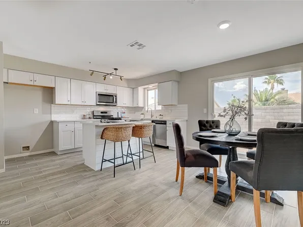 373 Morning View Dr, Henderson, NV 89015