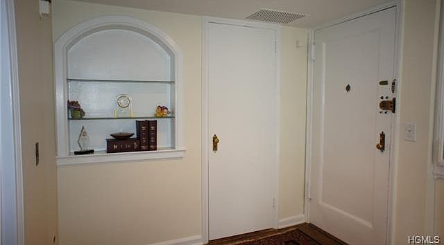 1st image of 1332 Midland Ave APT 3G