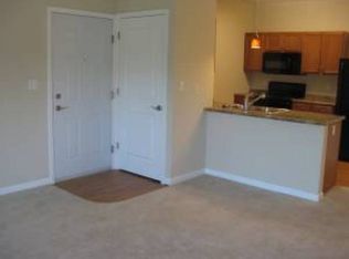 3727 Round Hill Rd APT 10, Swansea, IL 62226